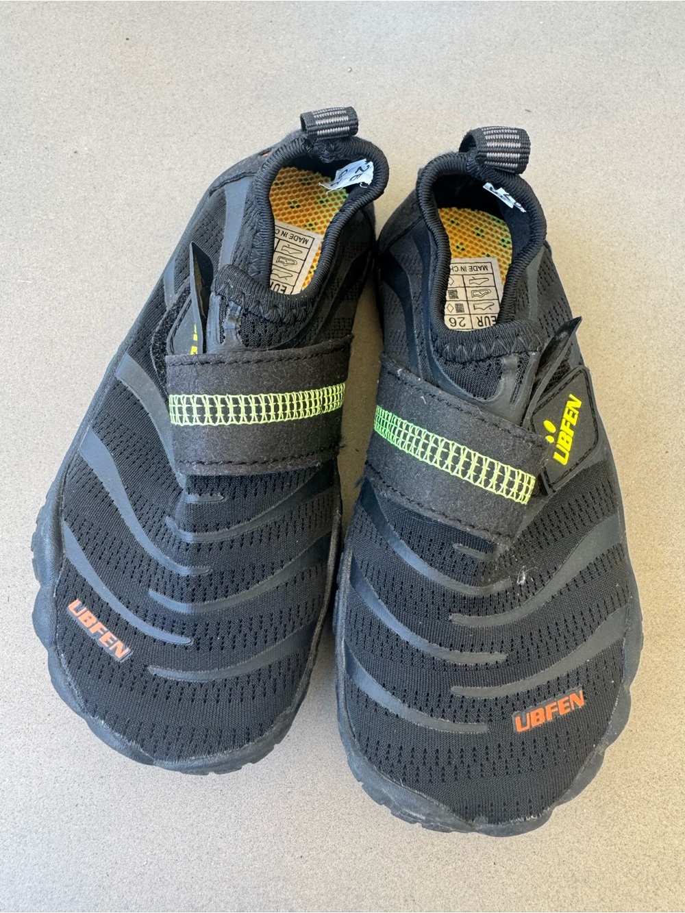 Kids Water Shoes | Size 9 (US) / EUR 26 | Black & Neon Green